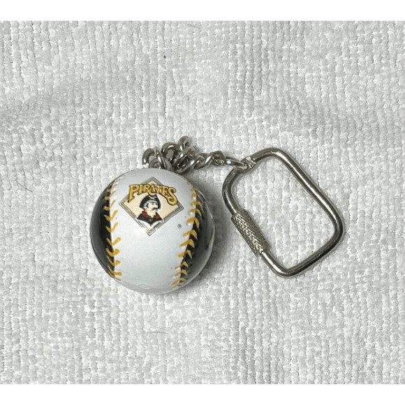 Vintage MLB PITTSBURGH PIRATES Baseball Sports Brat Keychain 1986 J.F.S. - Picture 6 of 7